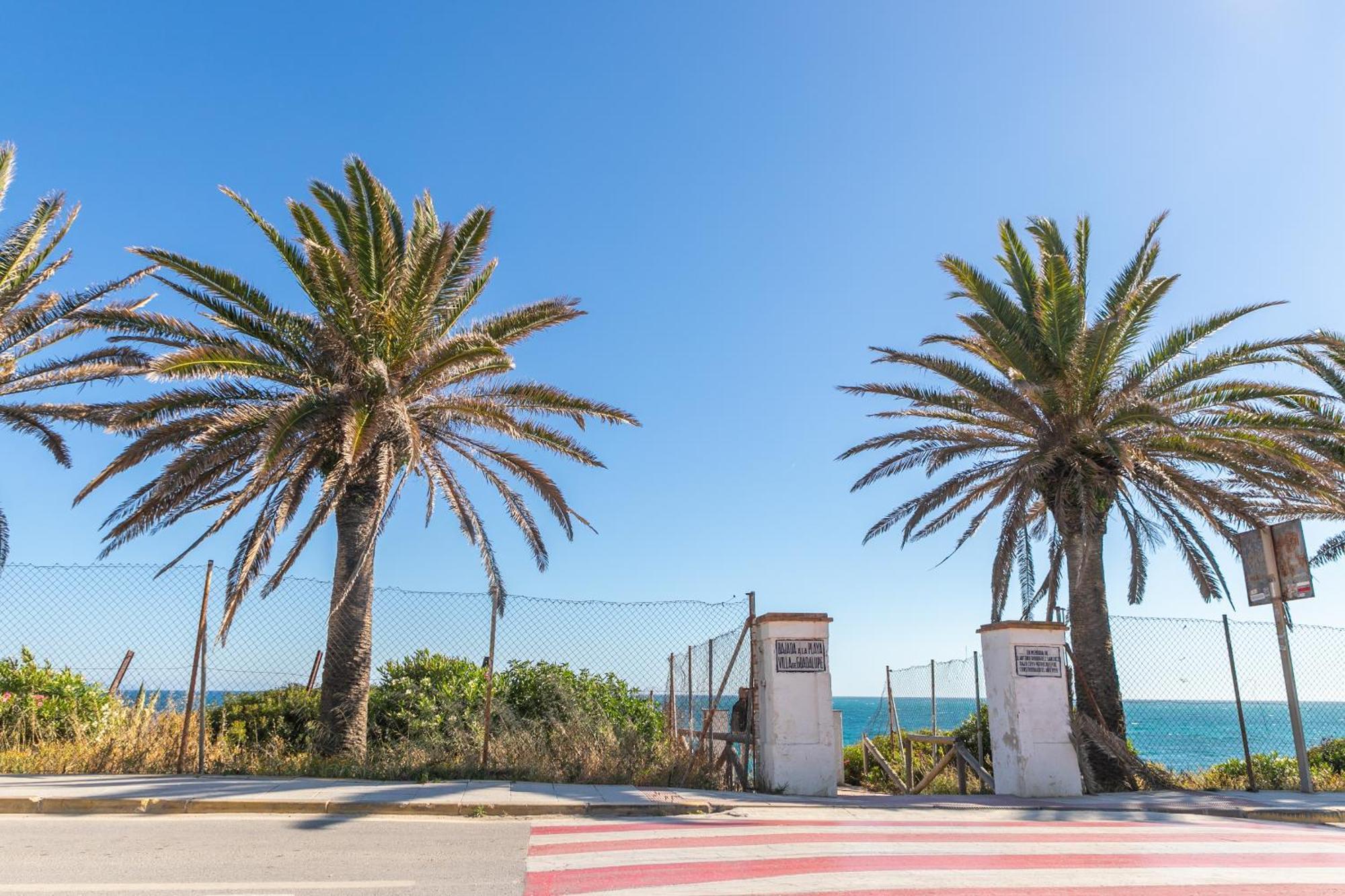 Adosado Nuevo Con Piscina, Playa, Garaje Y Jardin Los Canos De Meca Exterior photo